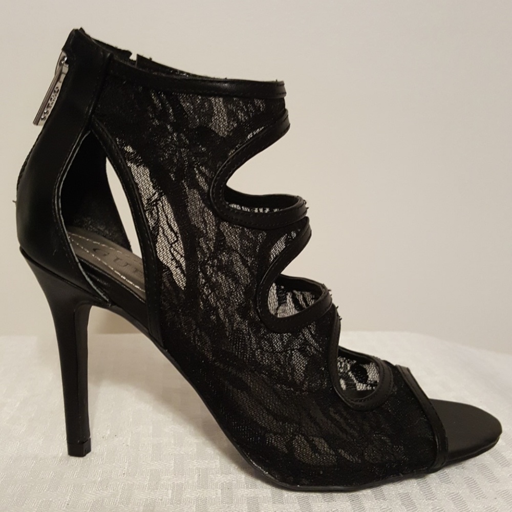 **SPRING CLEANOUT** High heel sandals